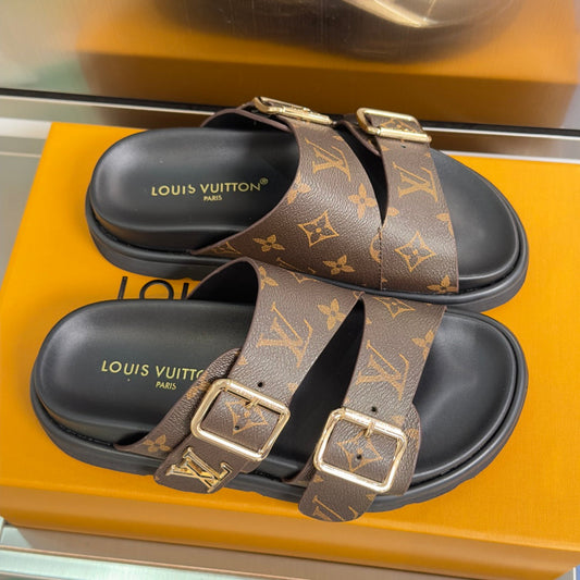 260526 New high-quality summer thick-soled double-buckle flat beach slippers