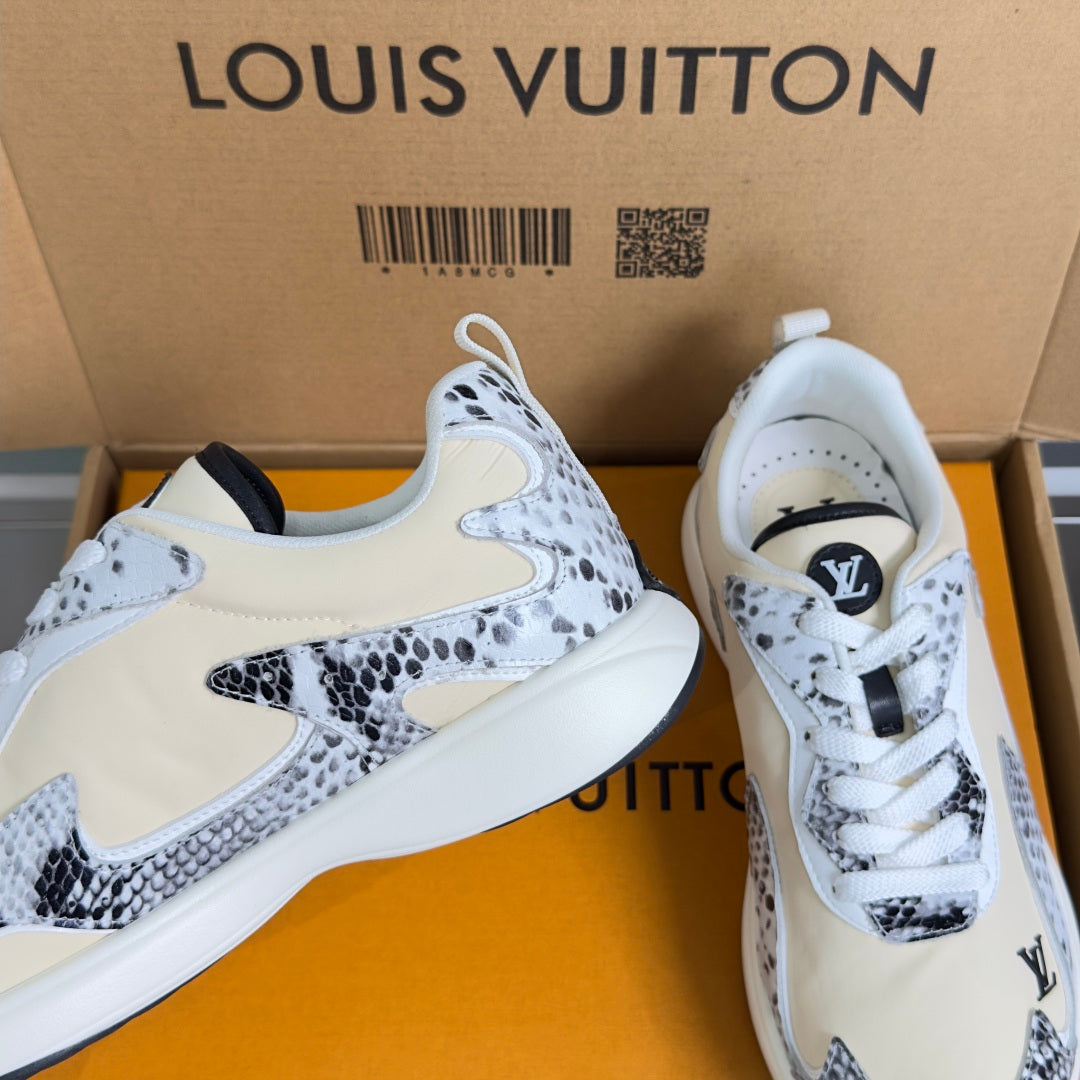 260602 New high-quality thick-soled canvas casual sports shoes