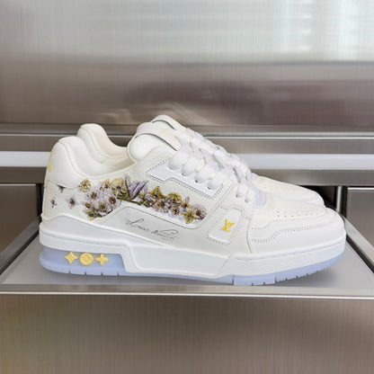 260602 New high-quality thick-soled embroidered canvas casual sports shoes
