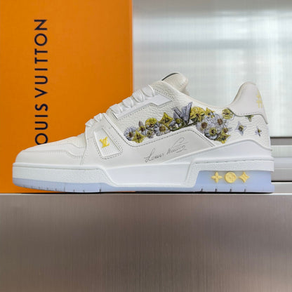 260602 New high-quality thick-soled embroidered canvas casual sports shoes