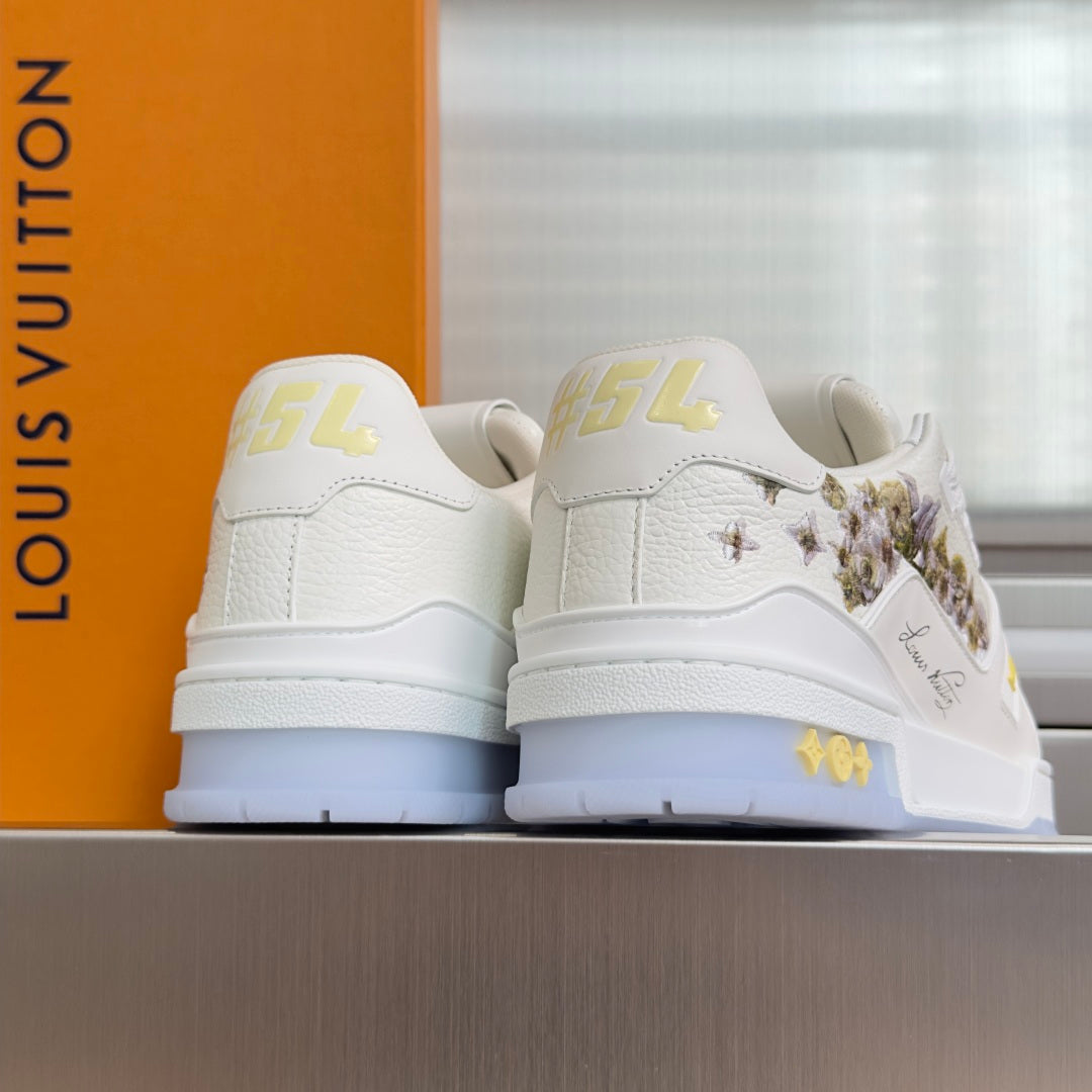 260602 New high-quality thick-soled embroidered canvas casual sports shoes