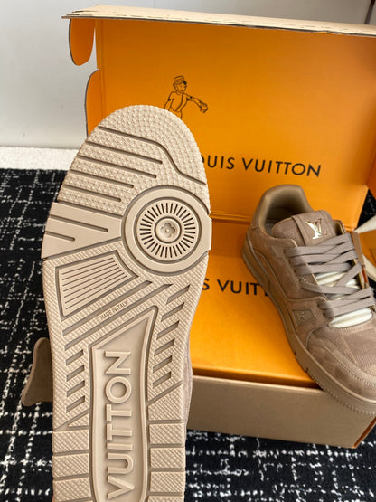 260602 New high-quality genuine leather distressed versatile and fashionable sneakers