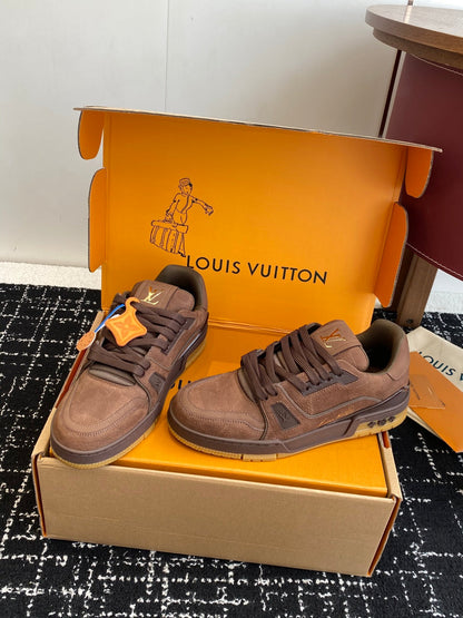 260602 New high-quality genuine leather distressed versatile and fashionable sneakers