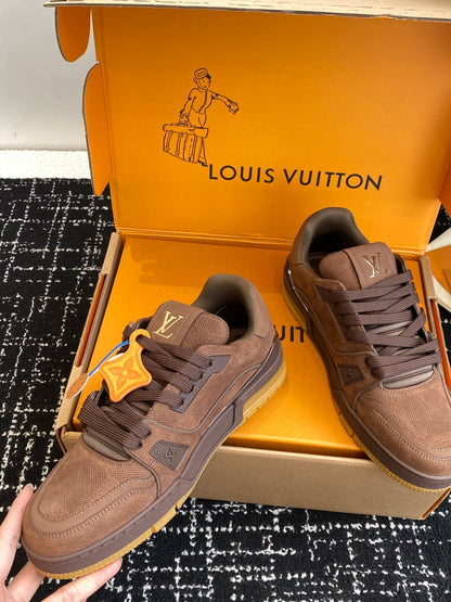 260602 New high-quality genuine leather distressed versatile and fashionable sneakers