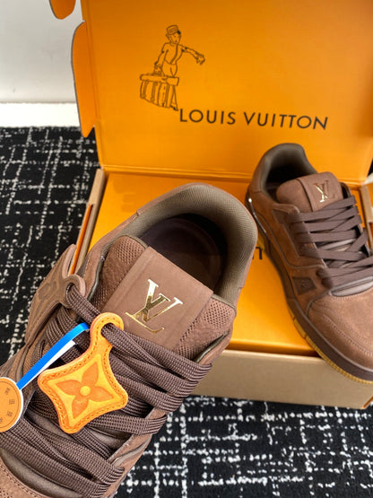 260602 New high-quality genuine leather distressed versatile and fashionable sneakers