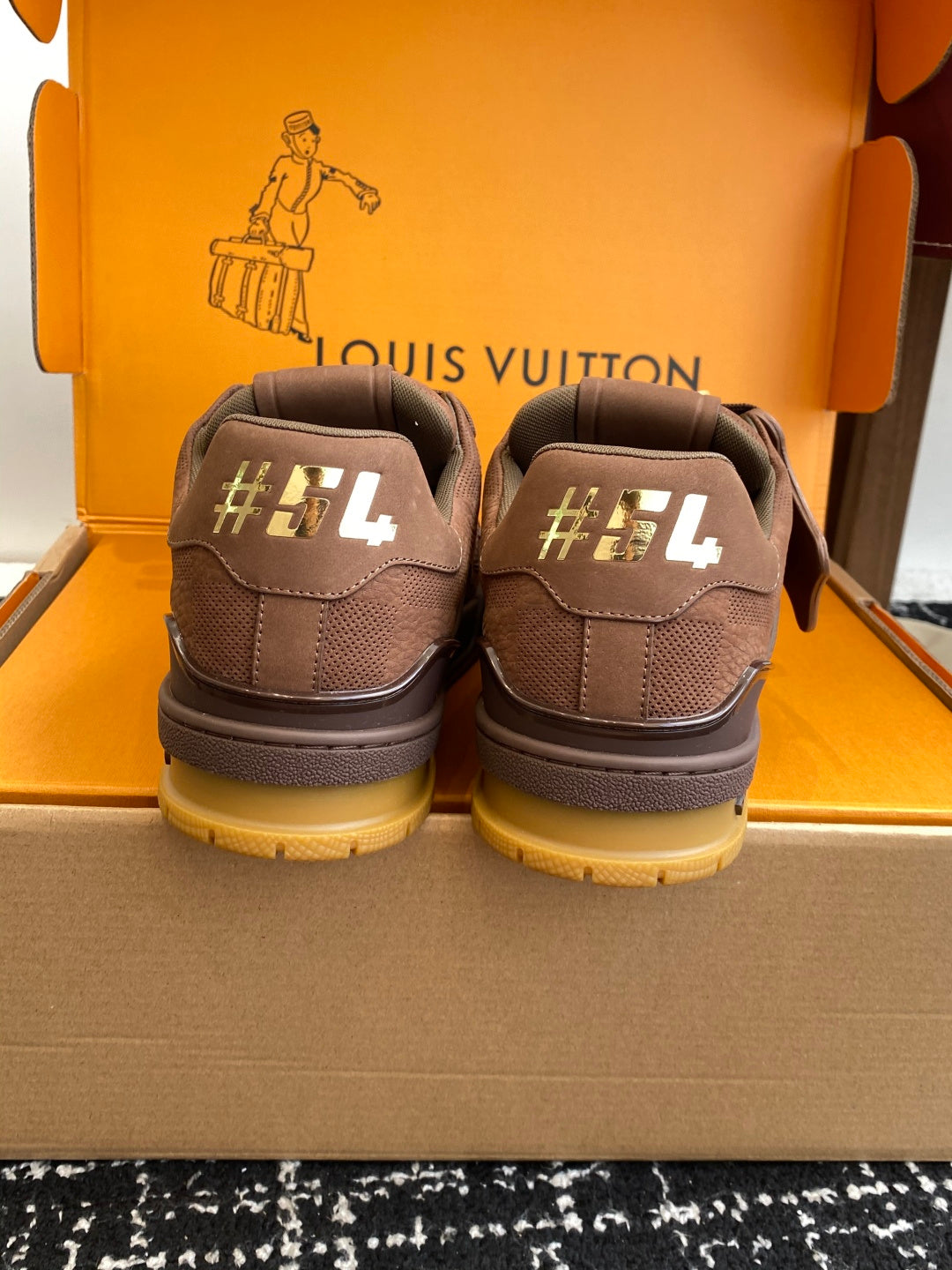 260602 New high-quality genuine leather distressed versatile and fashionable sneakers