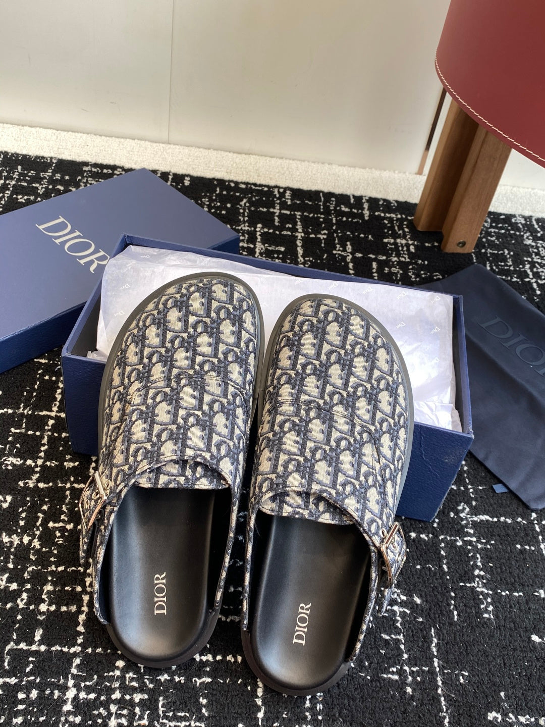 260602 New high-quality men's ultra-light foam sole flip-flops