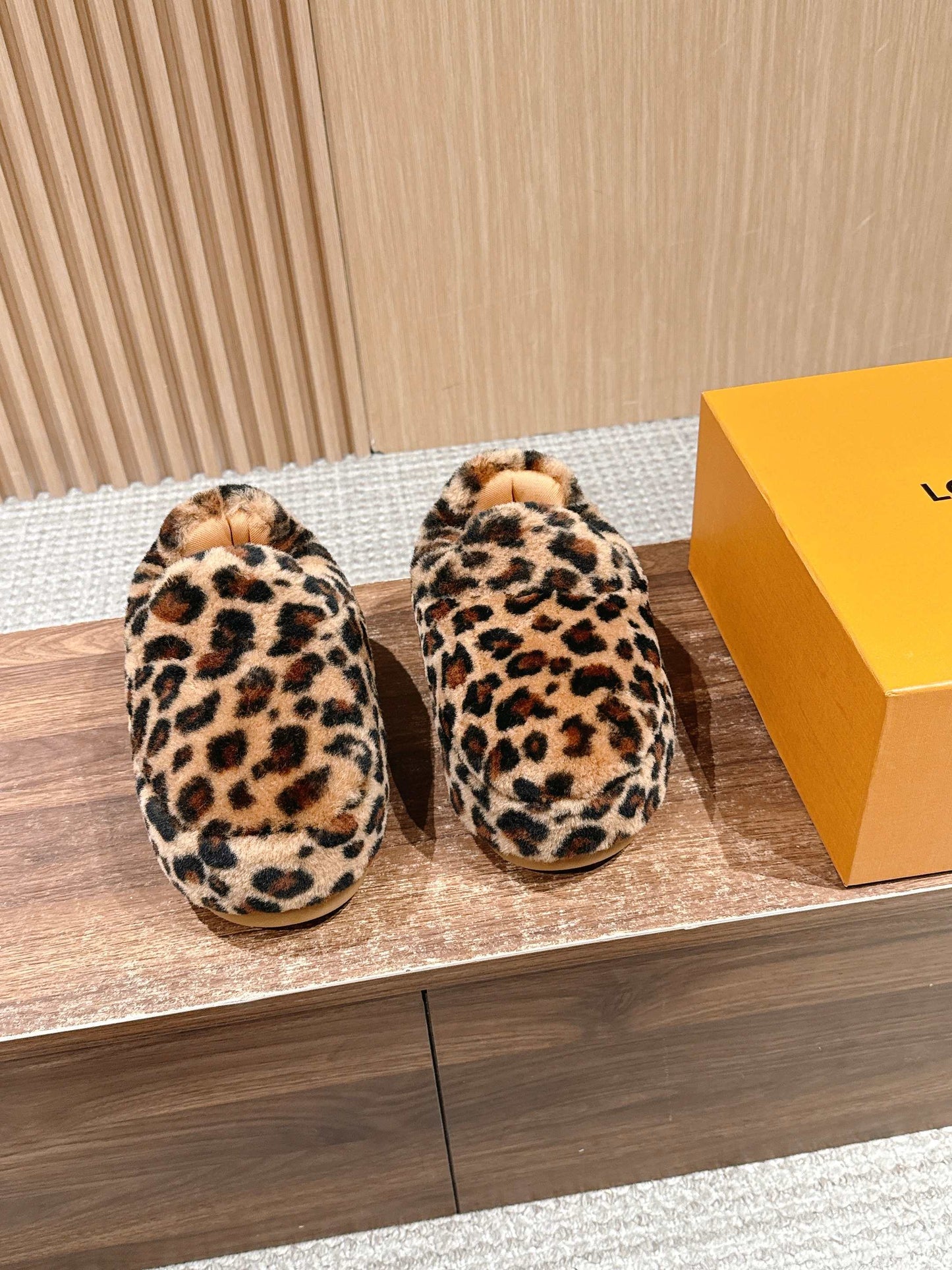 260602 New high-quality velvet cowhide leopard-print warm and cute casual shoes