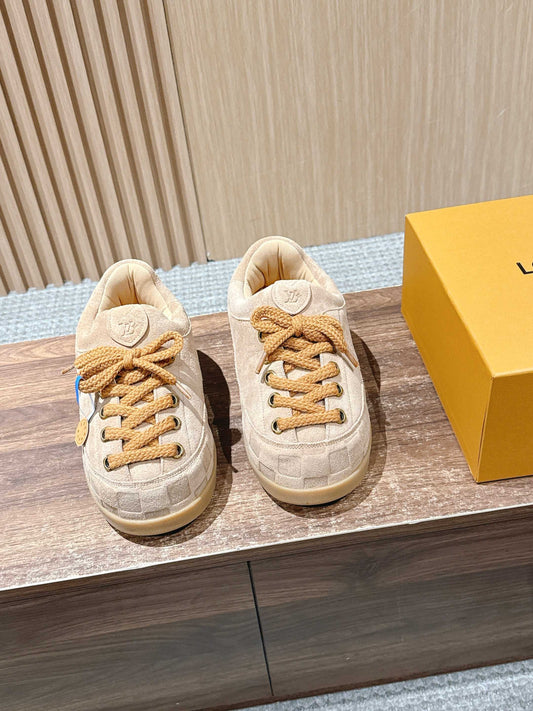 260602 New high-quality plush cowhide warm and cute casual shoes