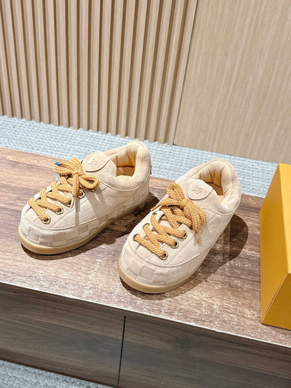 260602 New high-quality plush cowhide warm and cute casual shoes