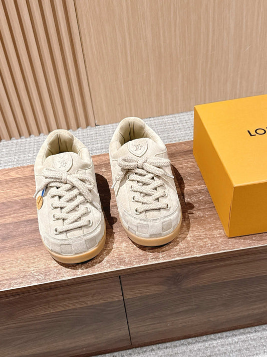 260602 New high-quality plush cowhide warm and cute casual shoes