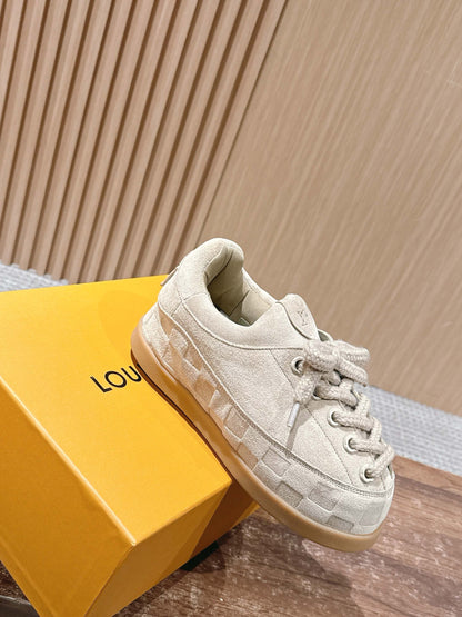 260602 New high-quality plush cowhide warm and cute casual shoes
