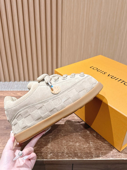 260602 New high-quality plush cowhide warm and cute casual shoes
