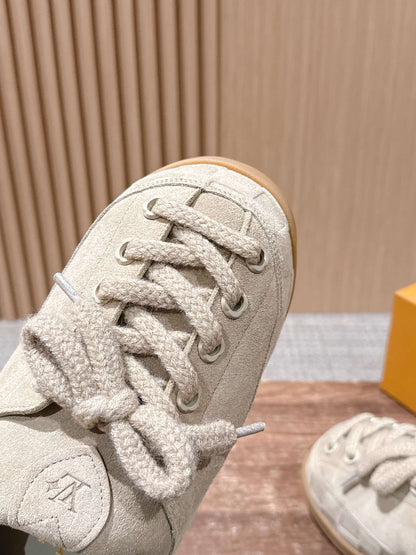 260602 New high-quality plush cowhide warm and cute casual shoes