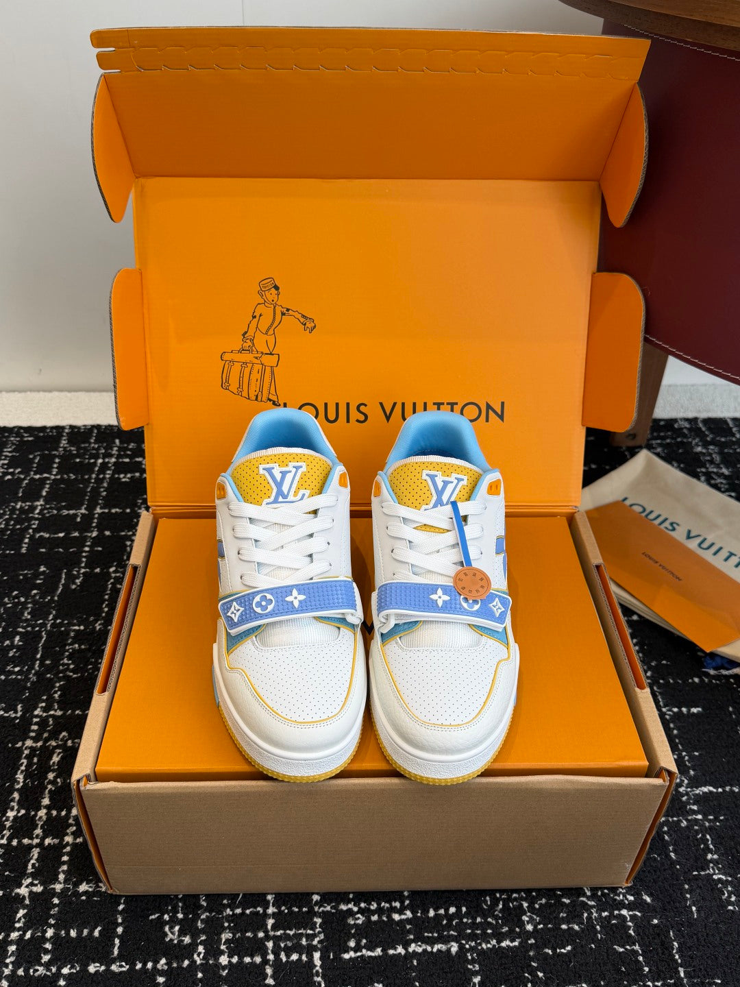 260602 New high-quality new color simple daily wear matching sneakers