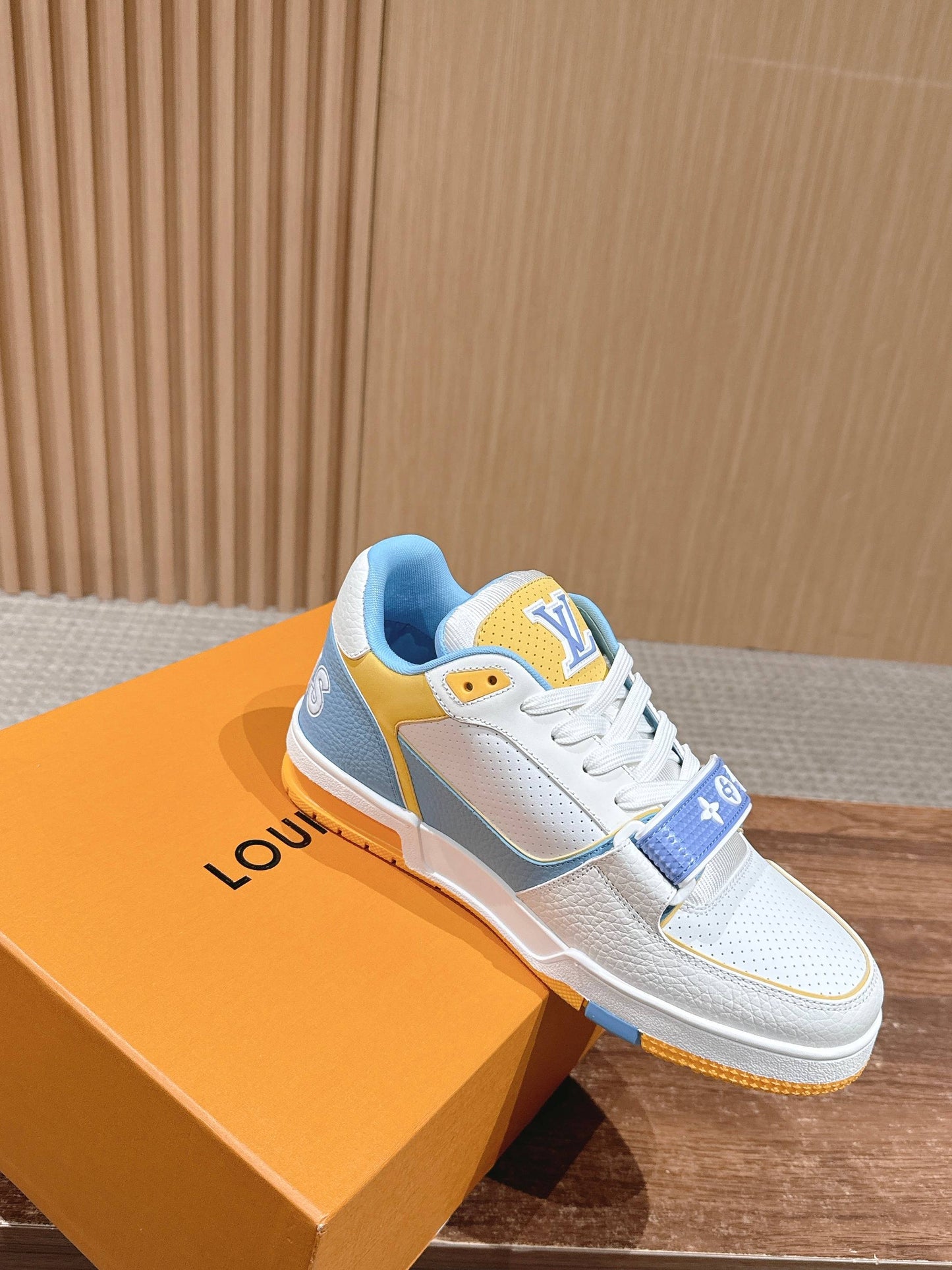 260602 New high-quality new color simple daily wear matching sneakers