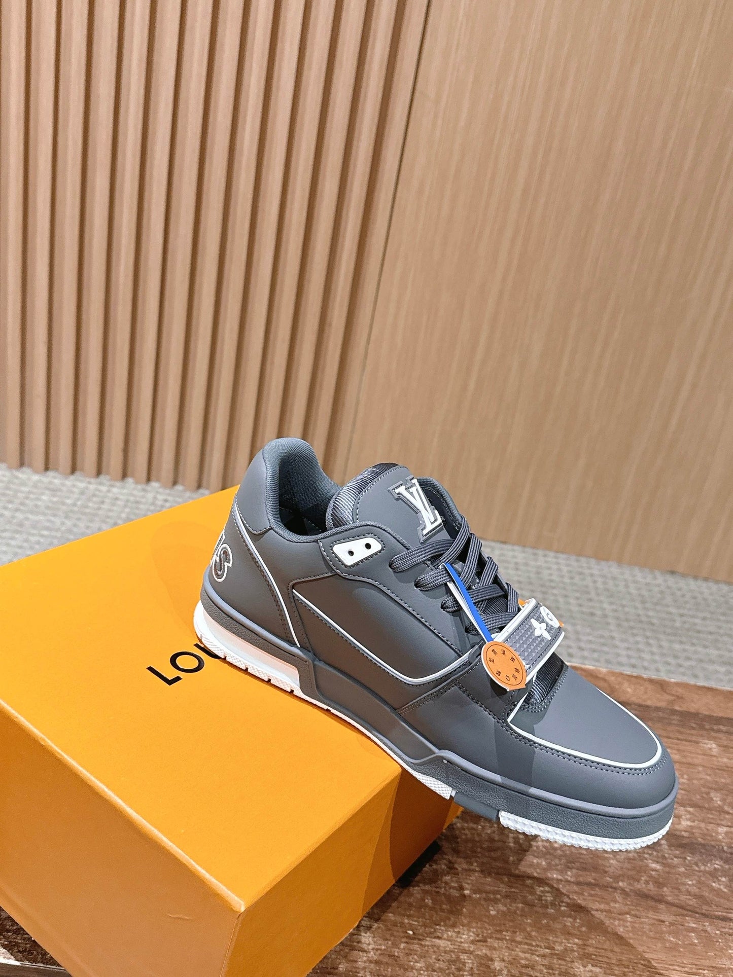 260602 New high-quality new color simple daily wear matching sneakers