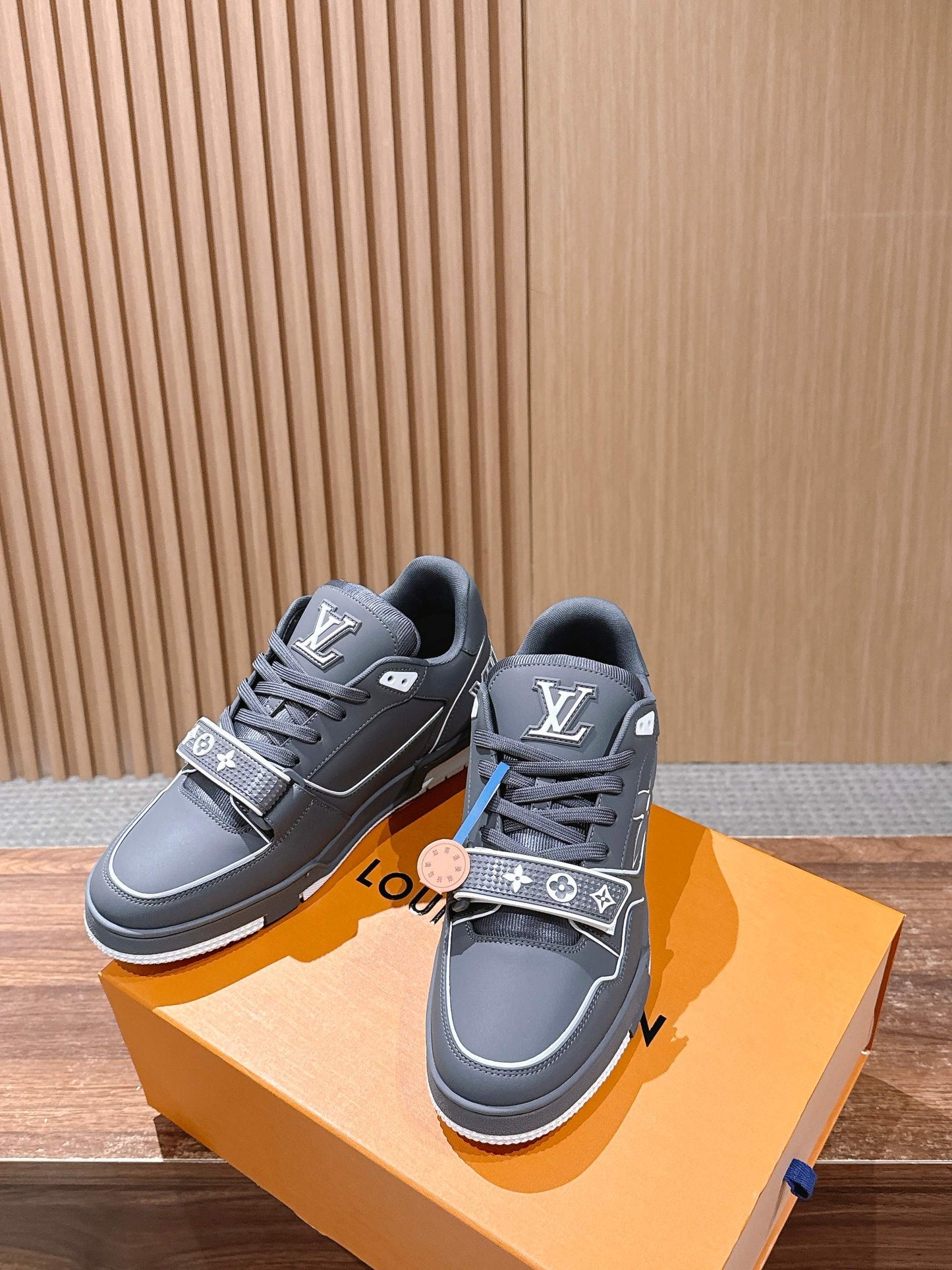 260602 New high-quality new color simple daily wear matching sneakers