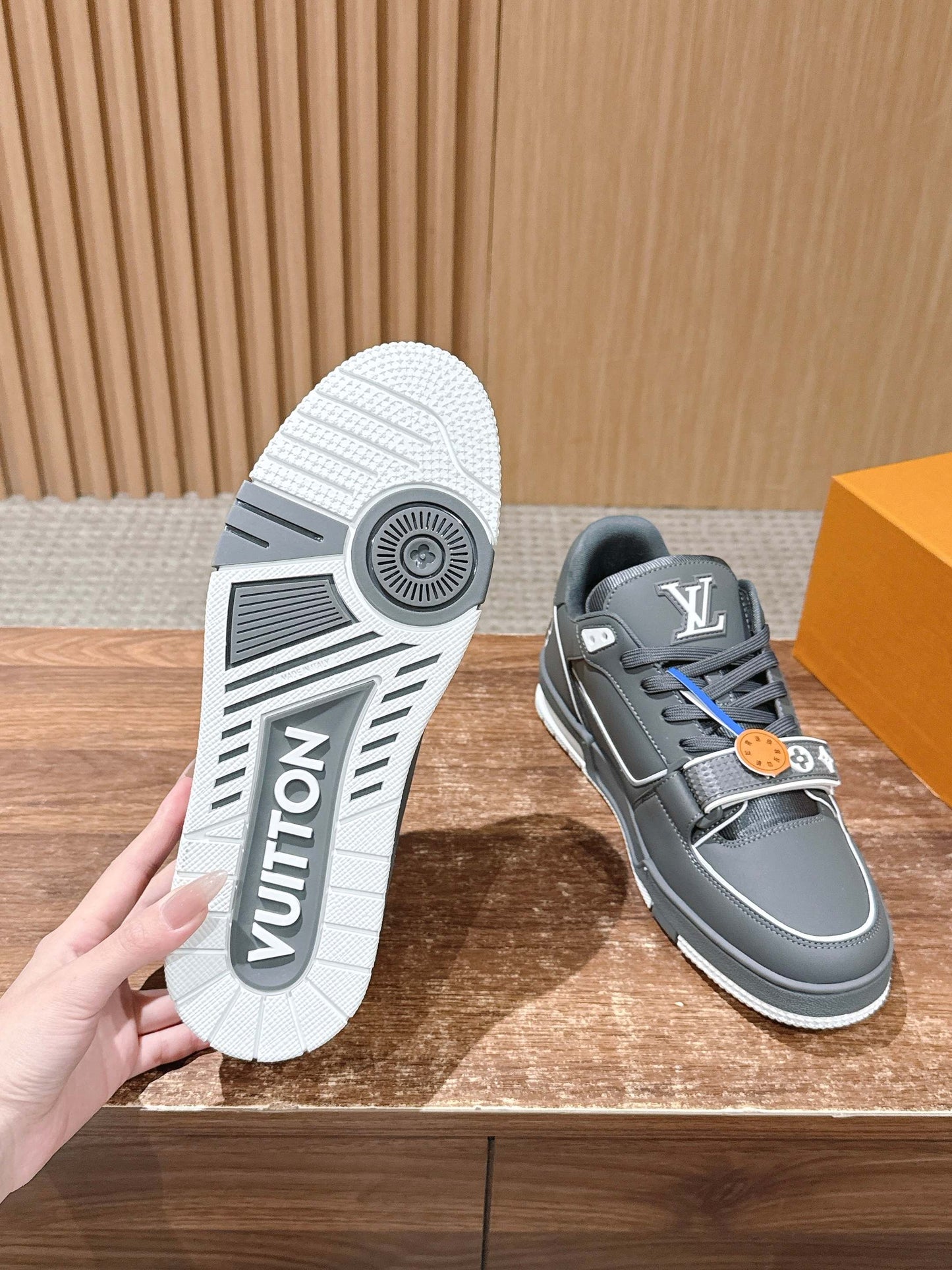 260602 New high-quality new color simple daily wear matching sneakers
