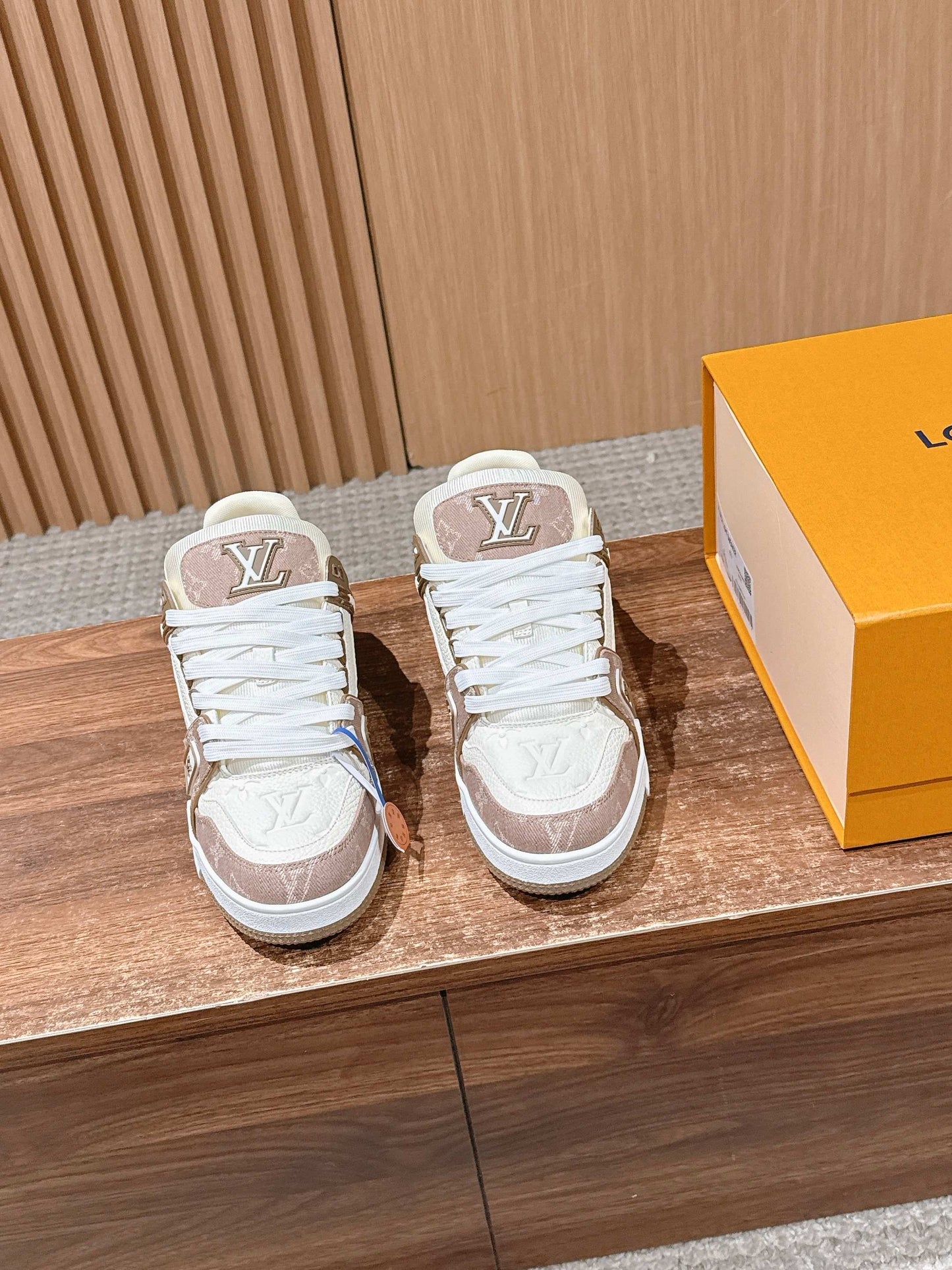 260602 New high-quality new color simple daily wear matching sneakers