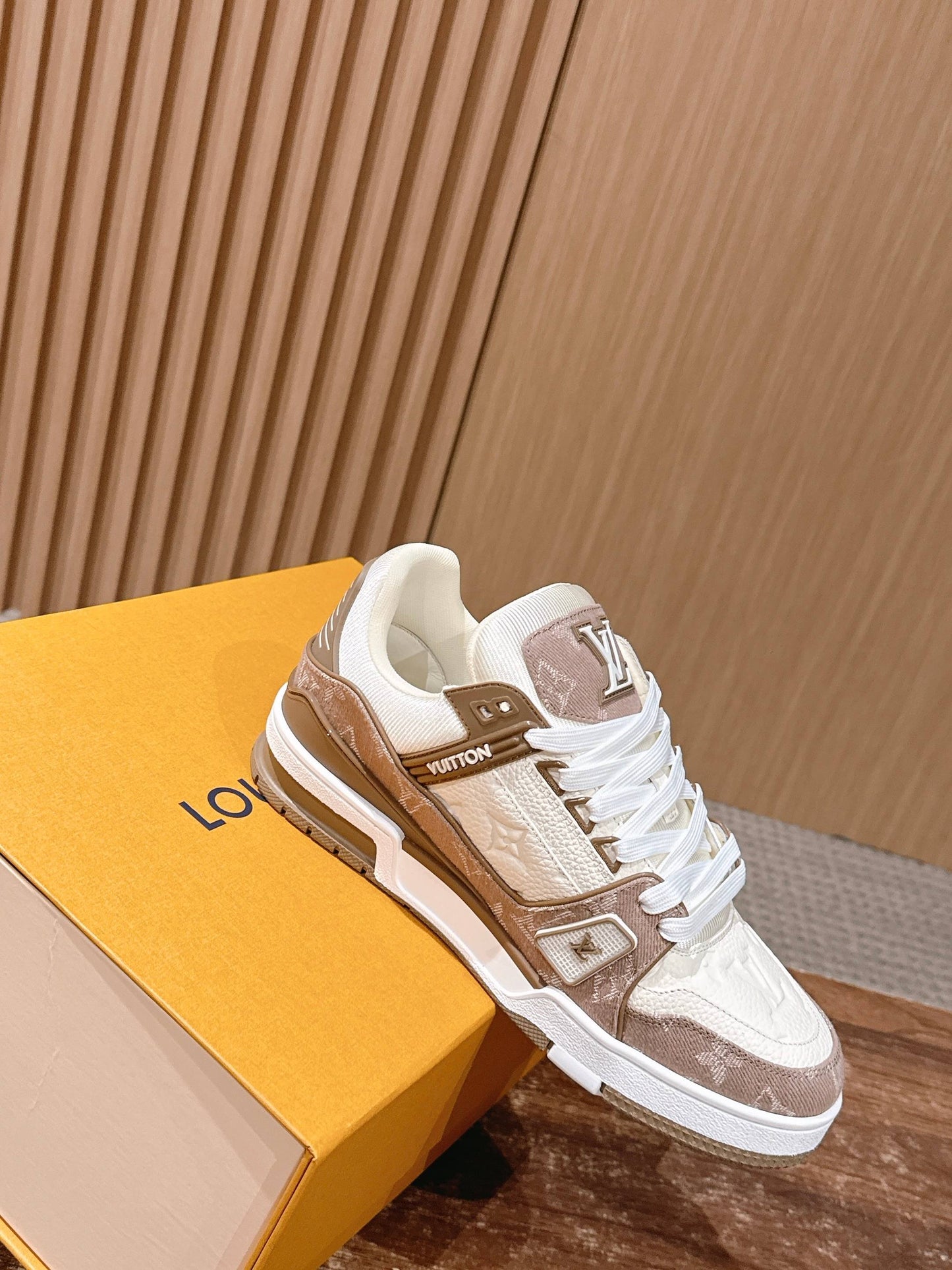 260602 New high-quality new color simple daily wear matching sneakers