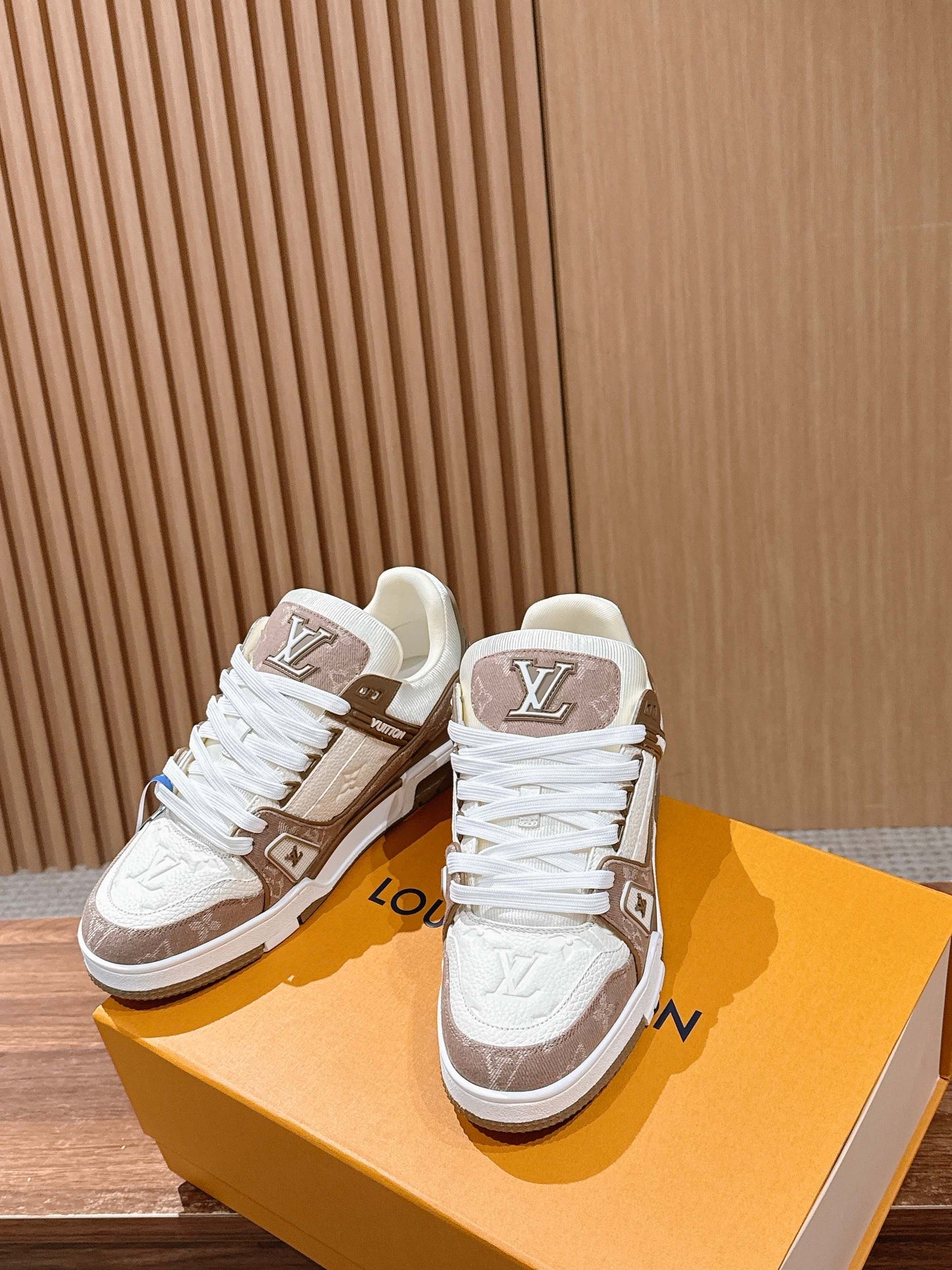 260602 New high-quality new color simple daily wear matching sneakers