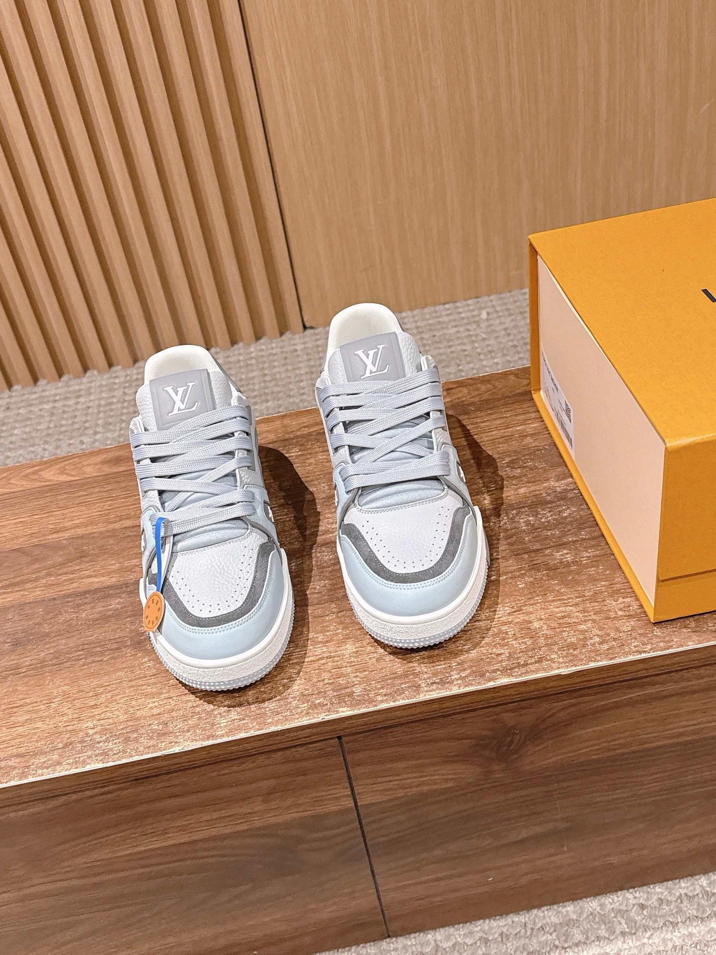 260602 New high-quality new color simple daily wear matching sneakers