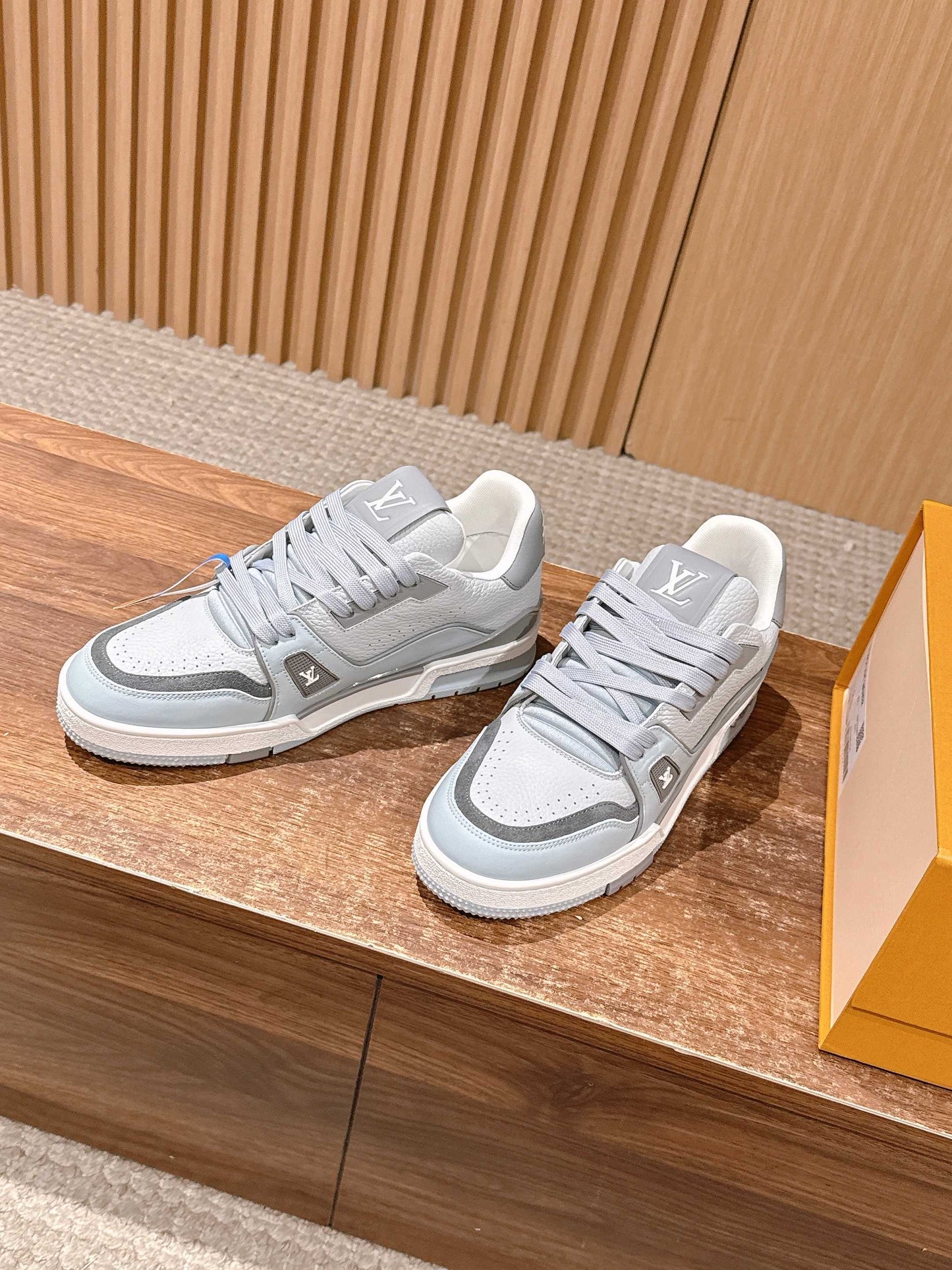 260602 New high-quality new color simple daily wear matching sneakers