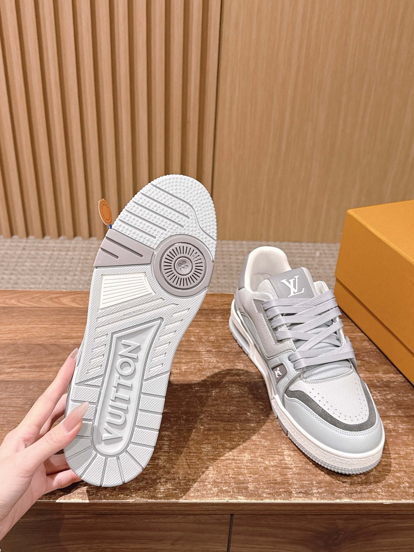 260602 New high-quality new color simple daily wear matching sneakers