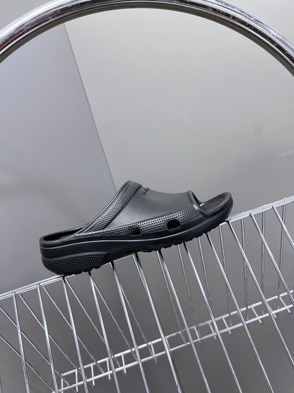 260602 New high-quality rubber-soled slippers with abstract tread patterns