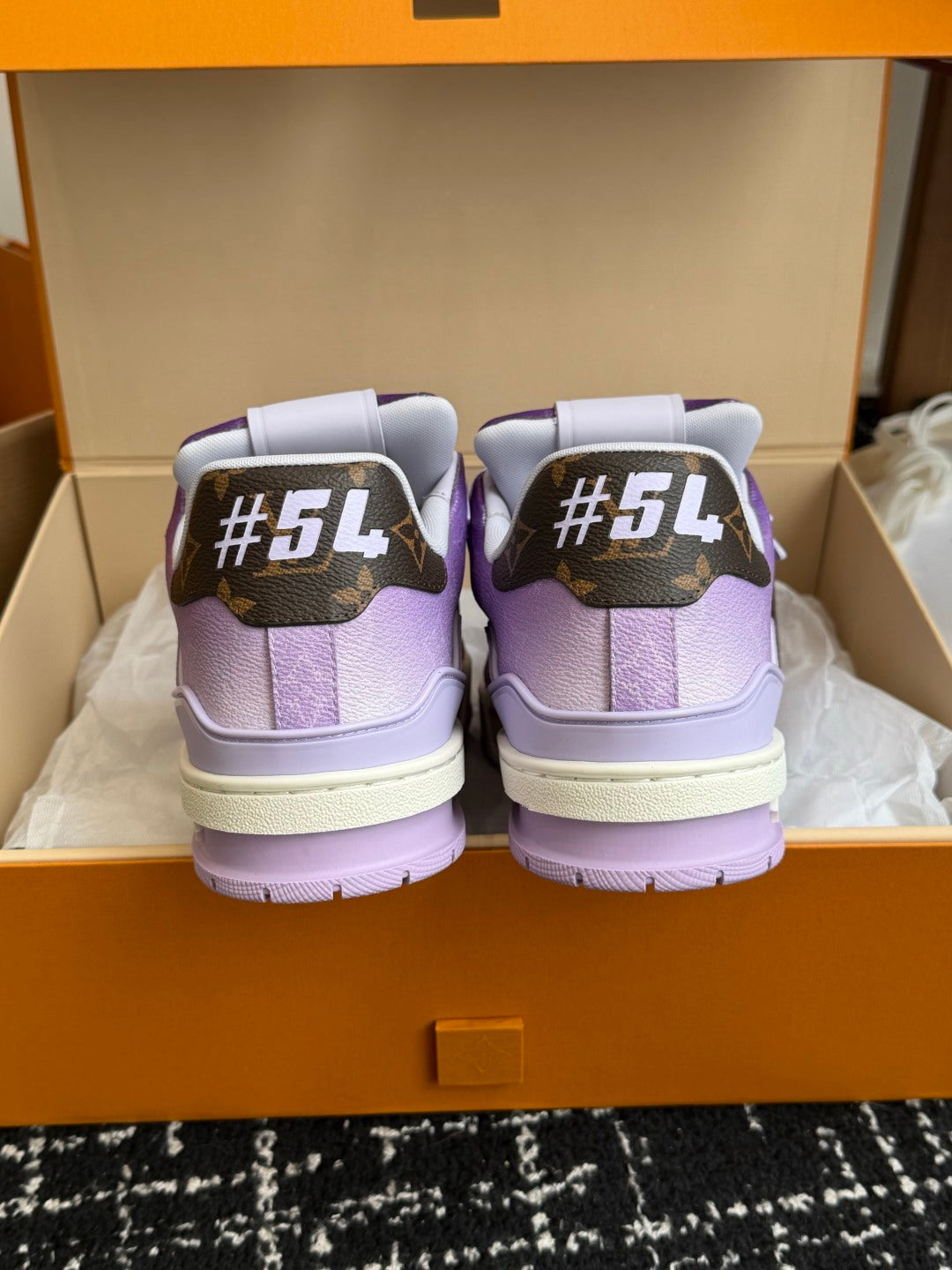 260602 New high-quality, special-processed sports shoes in rainbow color