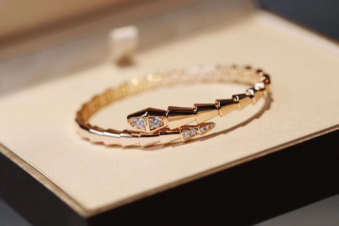 260610 New snake-shaped bracelet