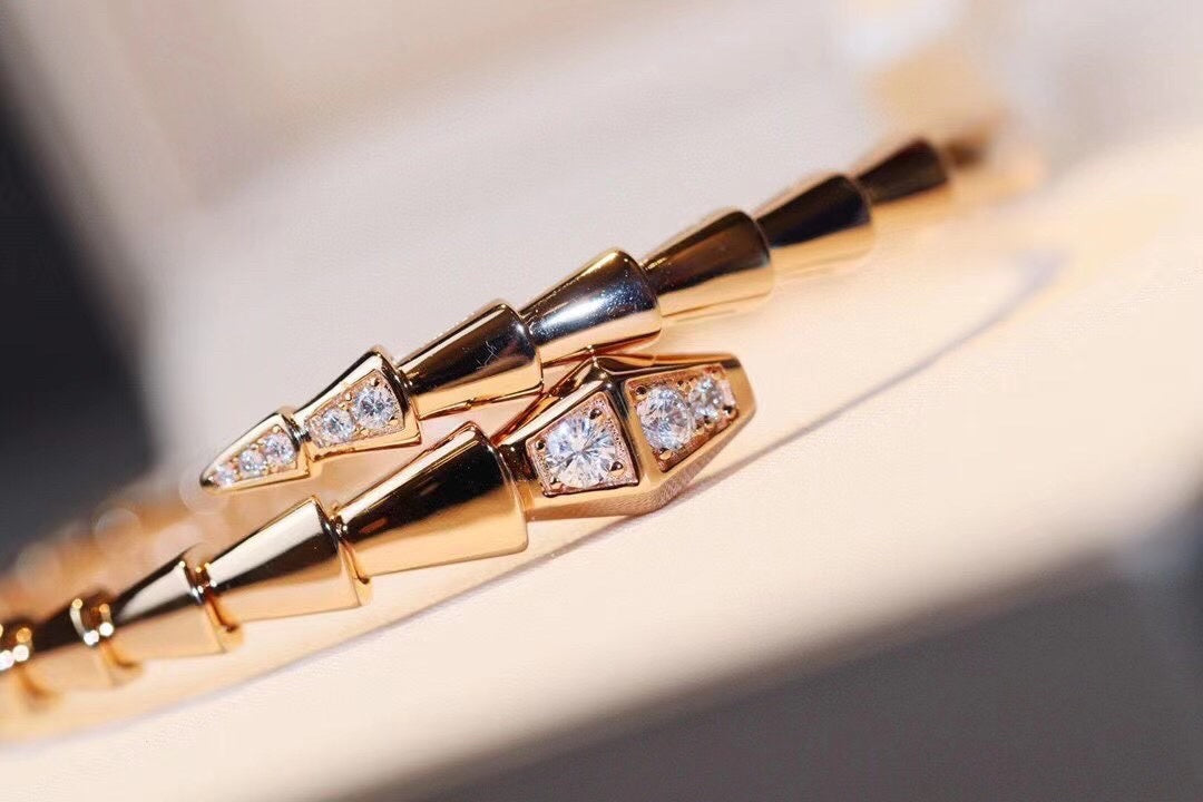 260610 New snake-shaped bracelet