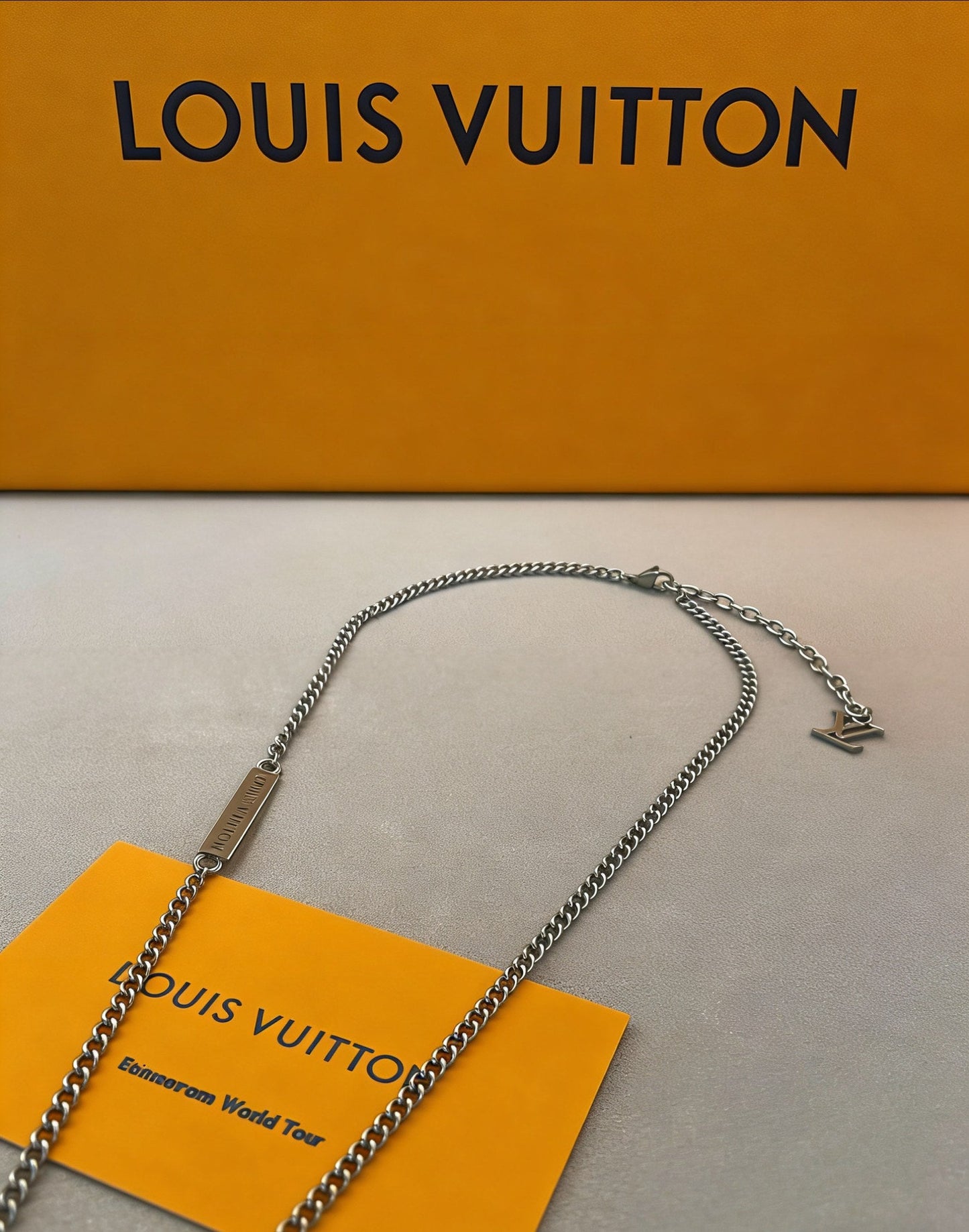 260610 New floral pendant necklace