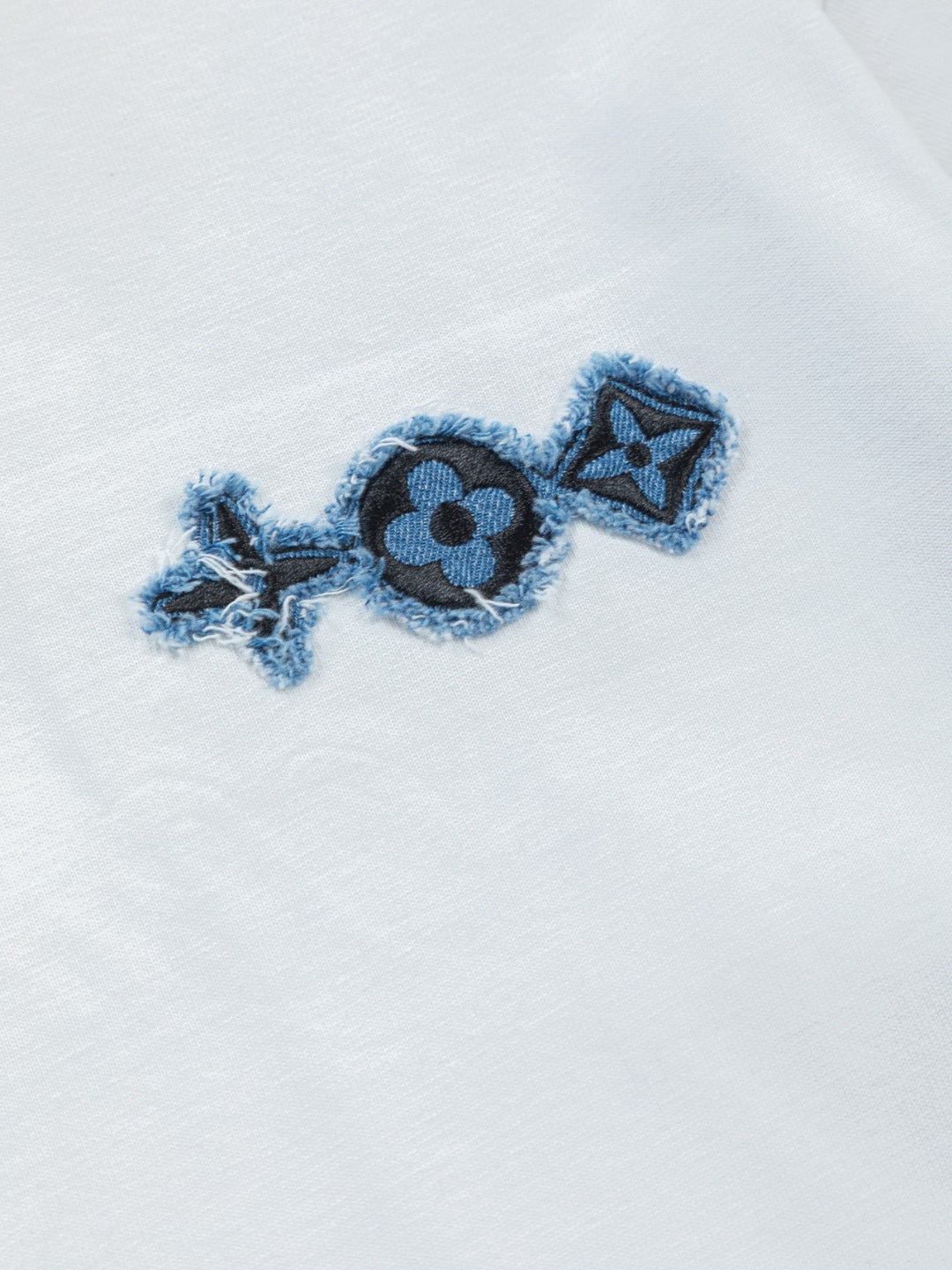 260610 New high-quality and elaborately crafted washed chest denim patchwork clover T-shirt
