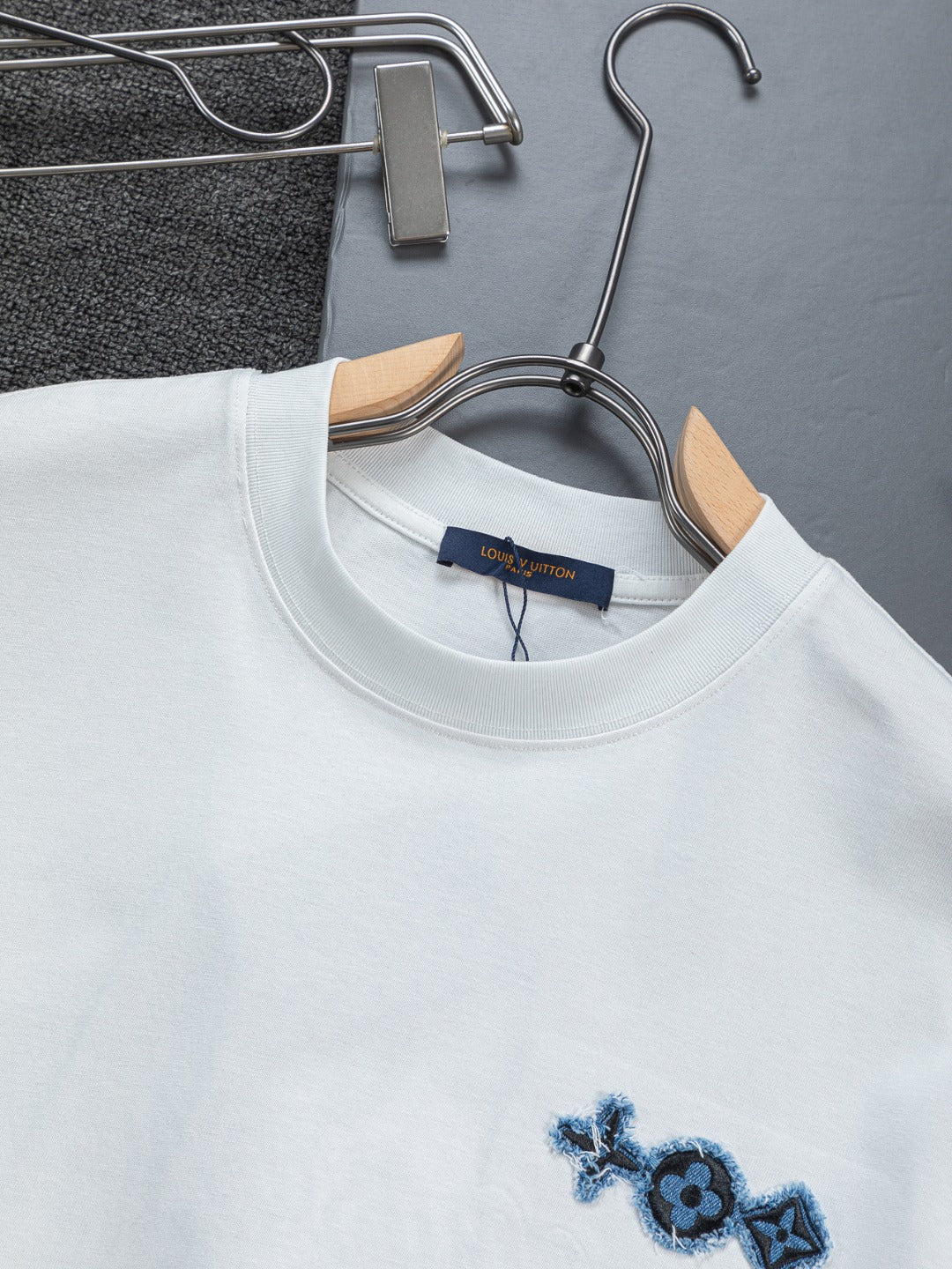 260610 New high-quality and elaborately crafted washed chest denim patchwork clover T-shirt