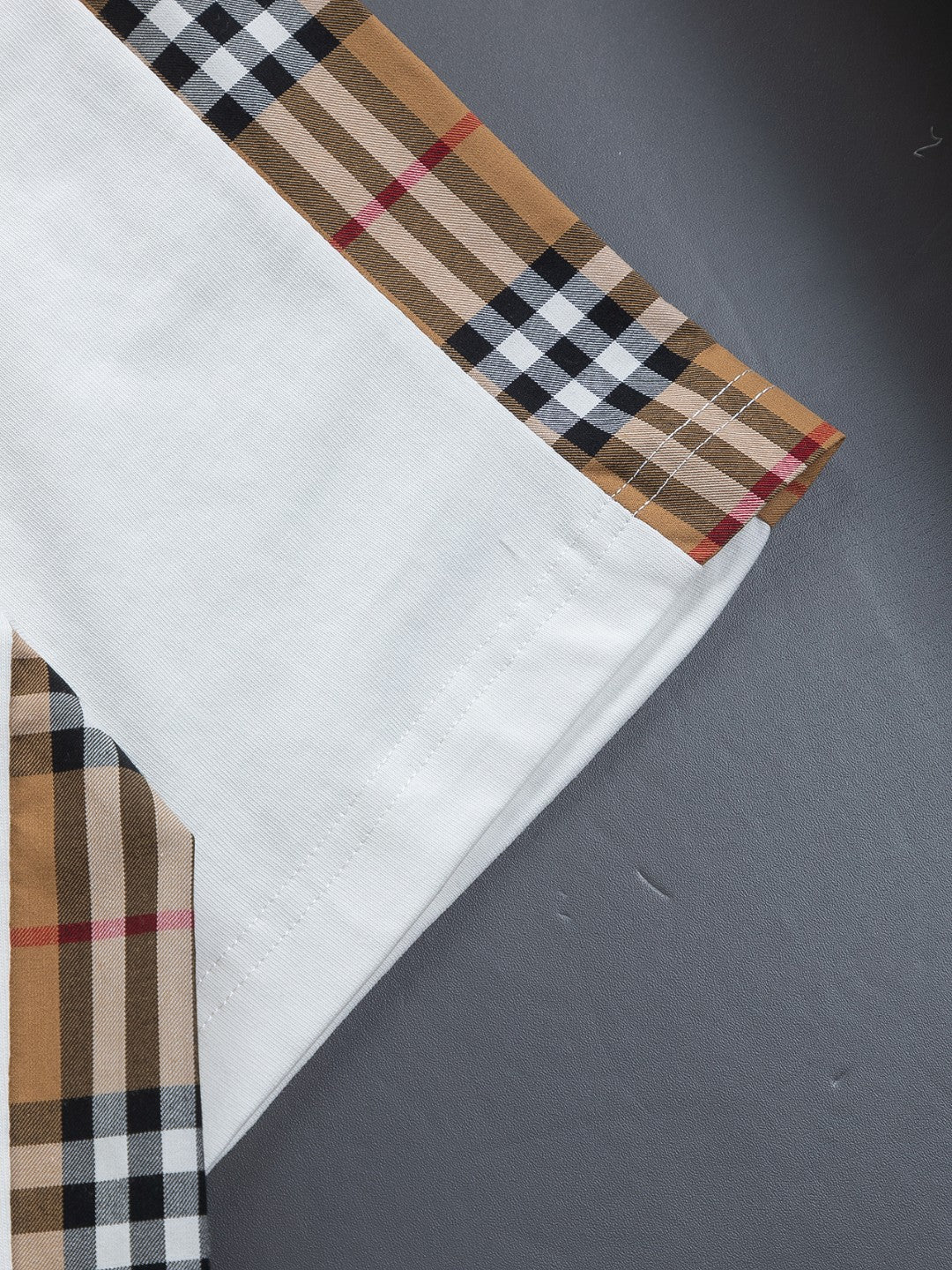 260610 New high-quality T-shirt with chest check pattern and patchwork design