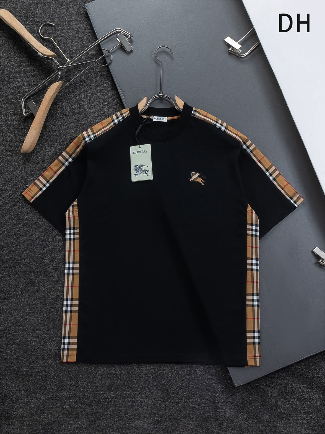 260610 New high-quality T-shirt with chest check pattern and patchwork design