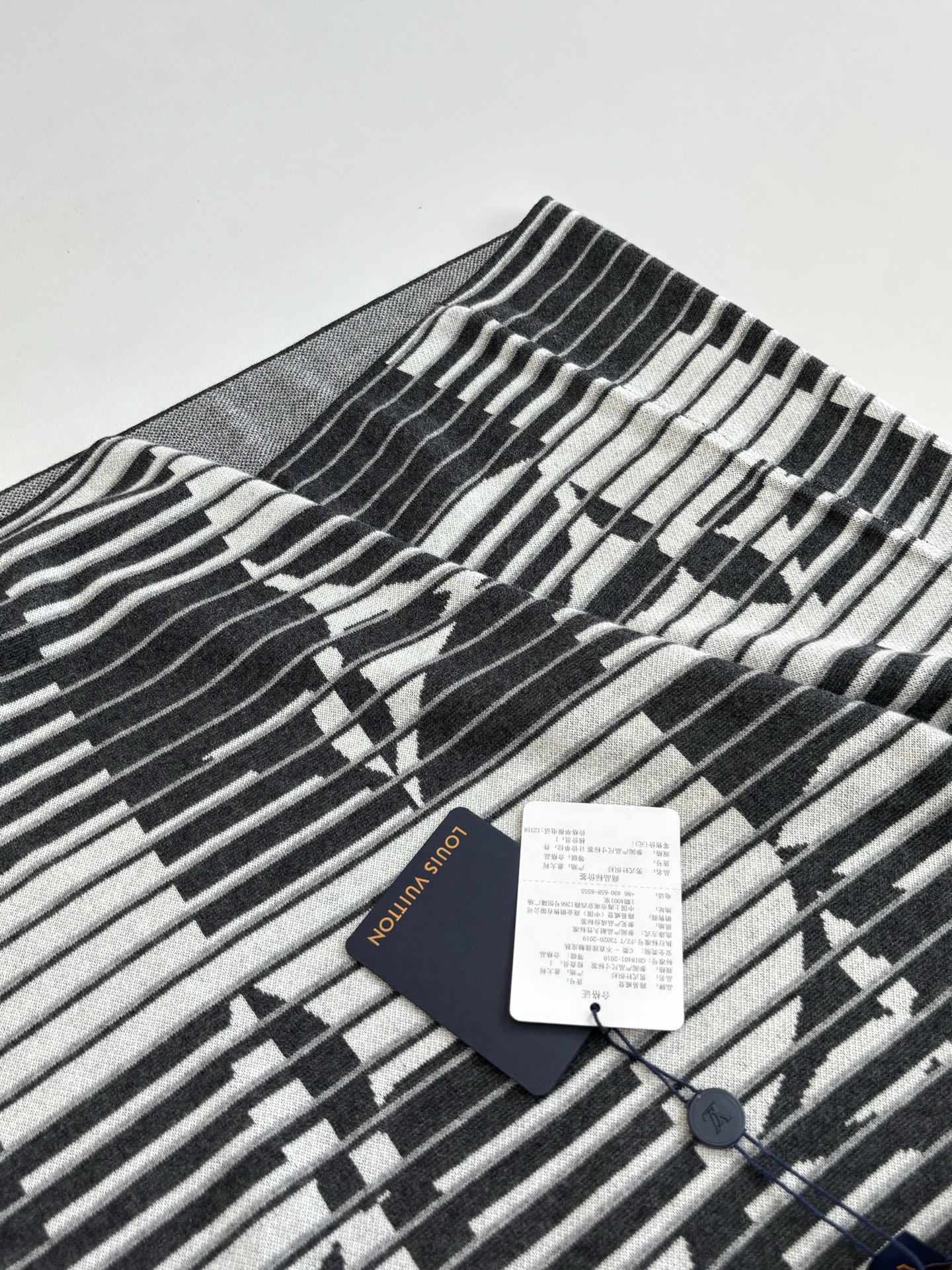 260610 New top-quality illusion fade-striped knitted short-sleeved T-shirt