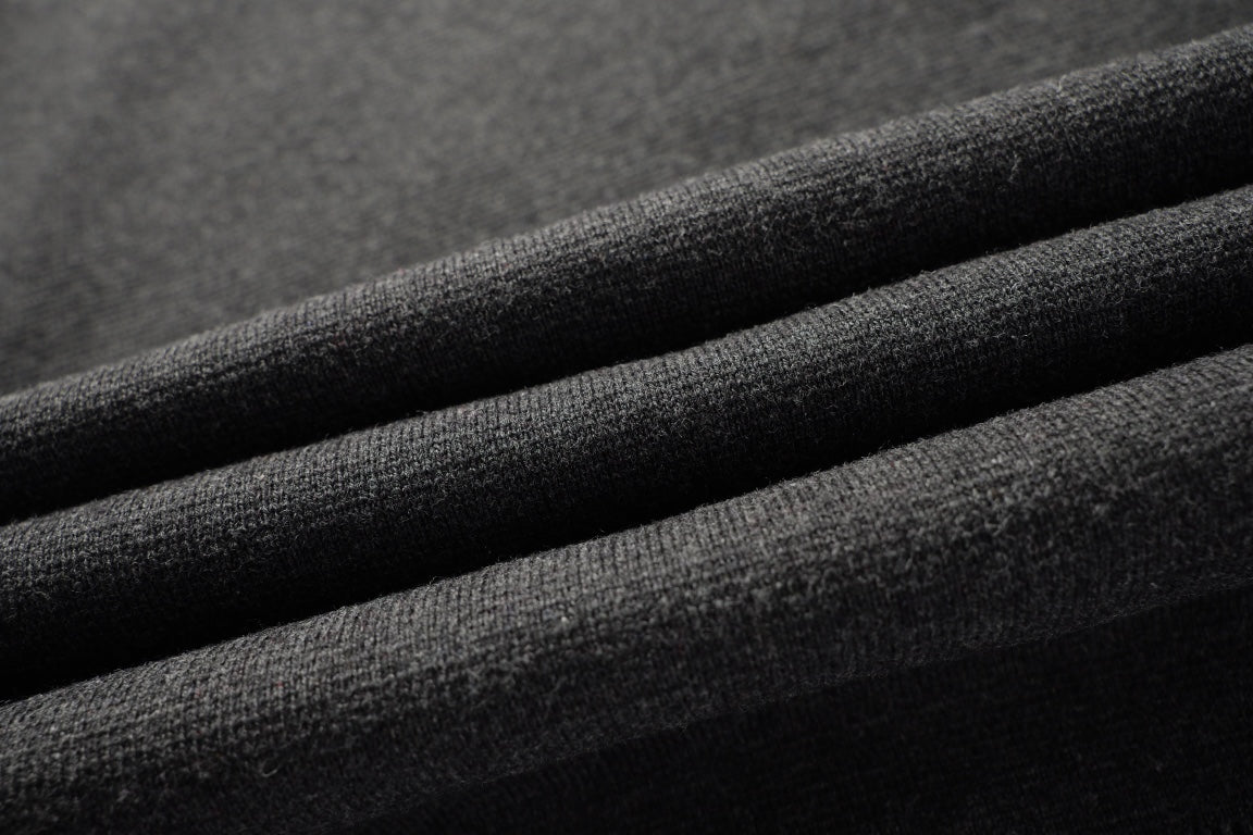 260616 High-quality new jacquard letter logo collar knitted T-shirt  以上翻译结果来自有道AI翻译标准模型· 通用场景