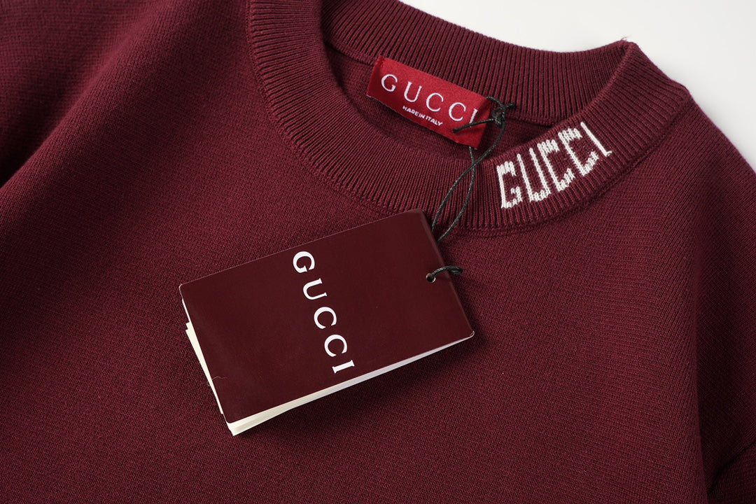 260616 High-quality new jacquard letter logo collar knitted T-shirt  以上翻译结果来自有道AI翻译标准模型· 通用场景