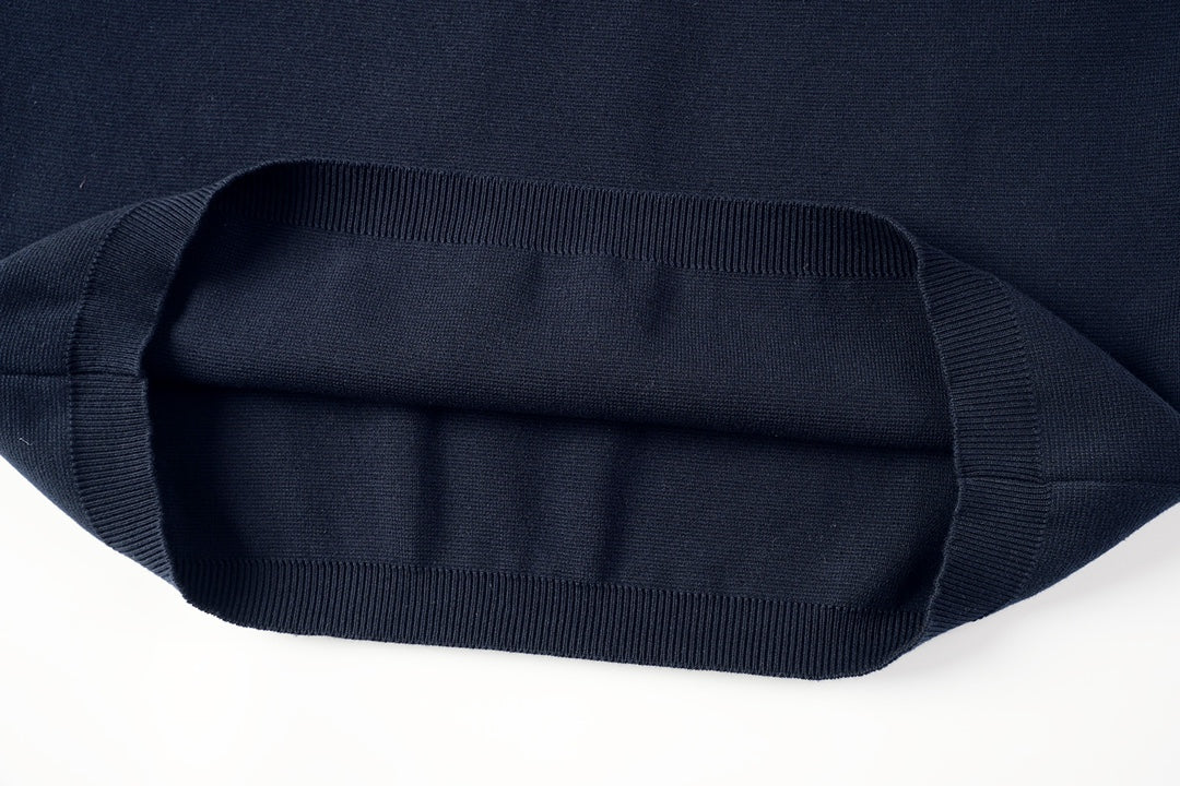 260616 High-quality new jacquard letter logo collar knitted T-shirt  以上翻译结果来自有道AI翻译标准模型· 通用场景