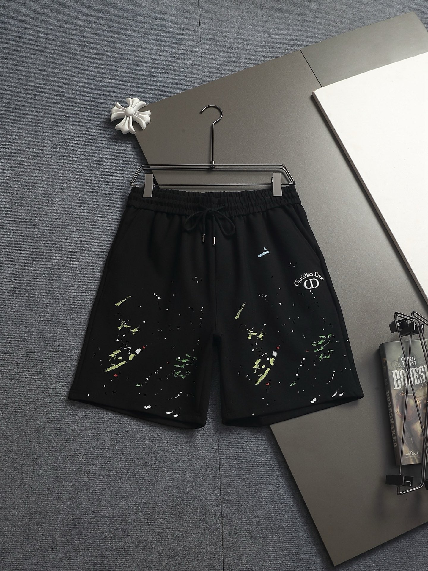 260616 High-quality new design, irregular hand-drawn shorts