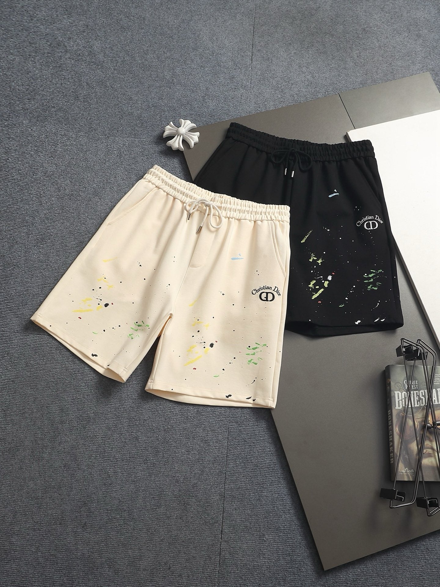 260616 High-quality new design, irregular hand-drawn shorts
