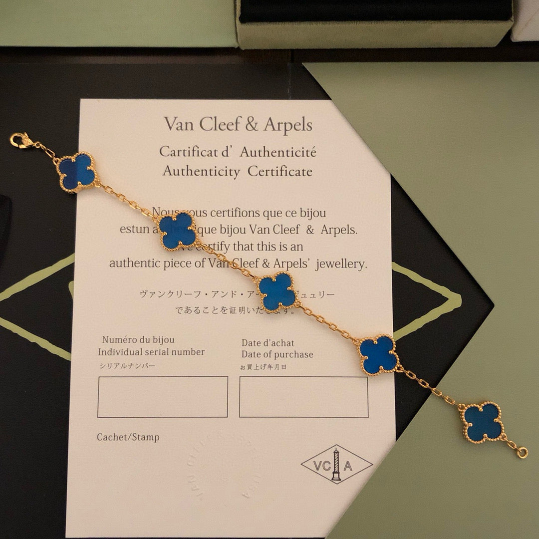 260616 Classic Five-Flower Bracelet