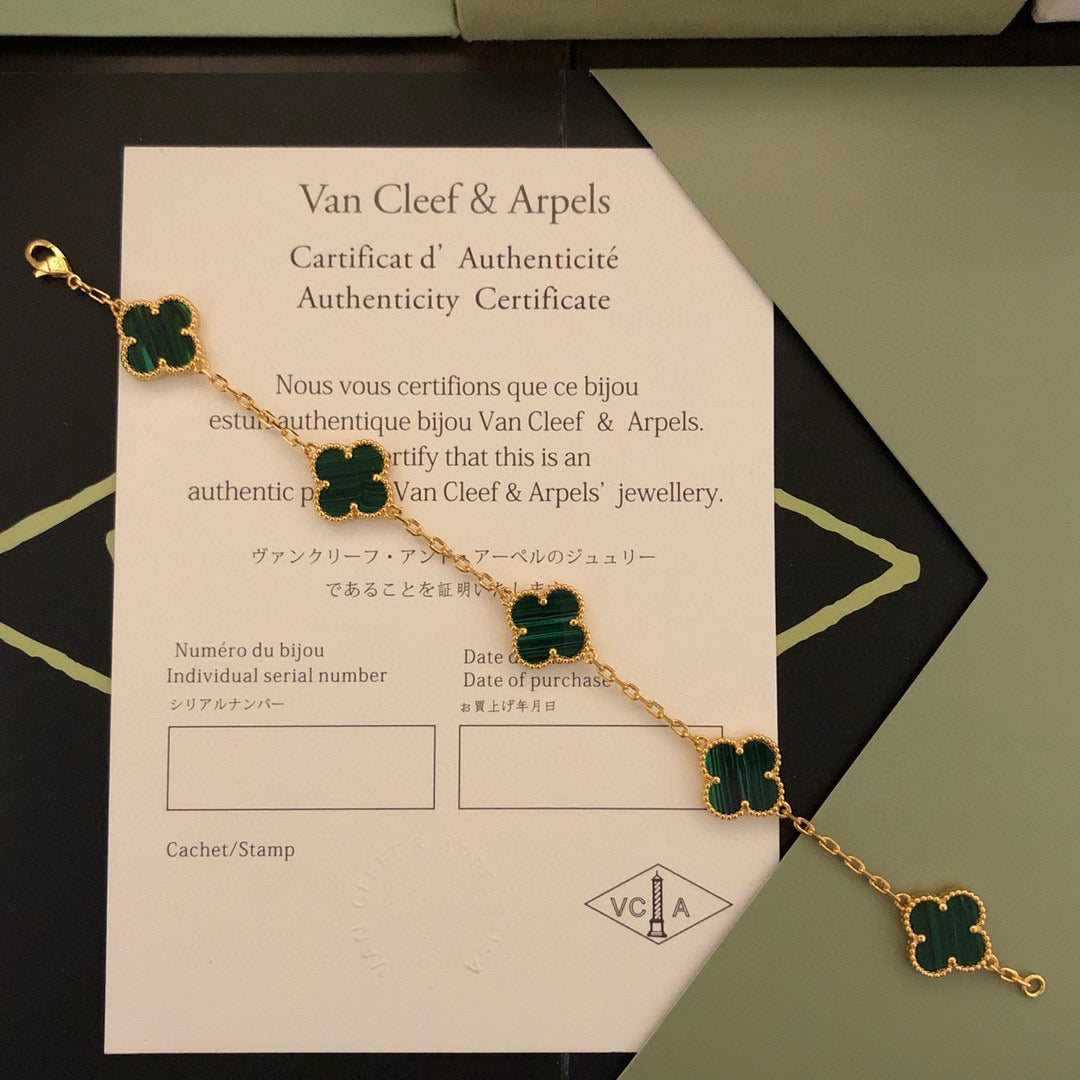 260616 Classic Five-Flower Bracelet