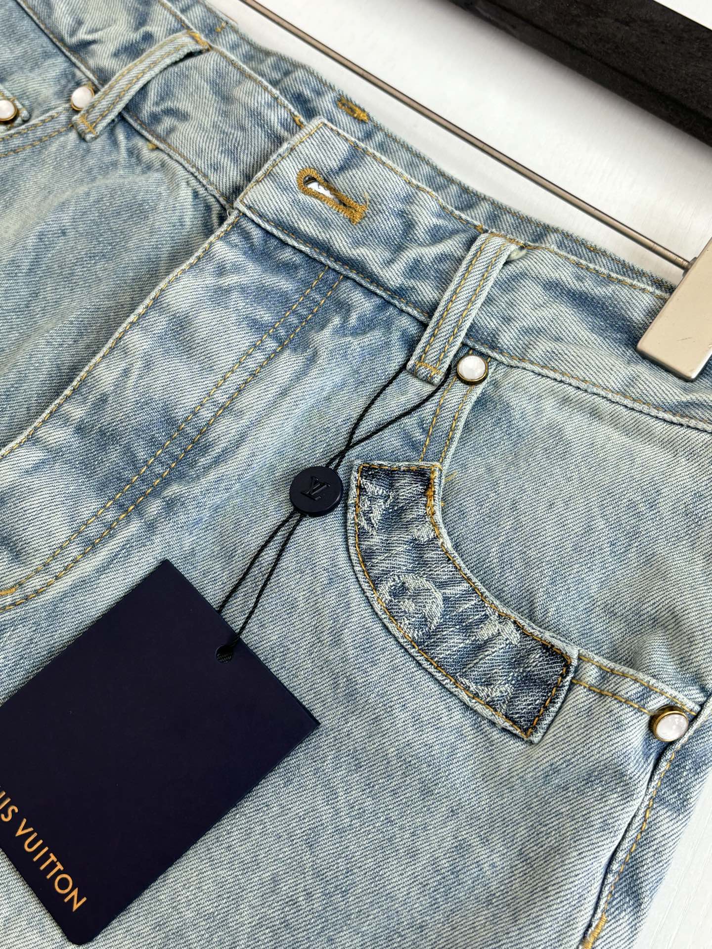 260624 High-quality new design-style denim pants with patchwork construction