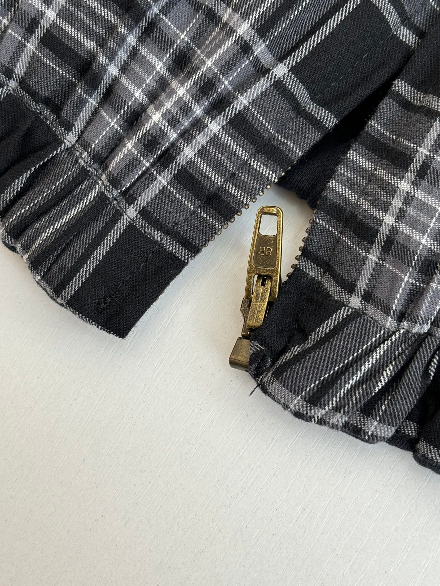 260701 High-quality new deconstructed check double-sided wearable hooded jacket