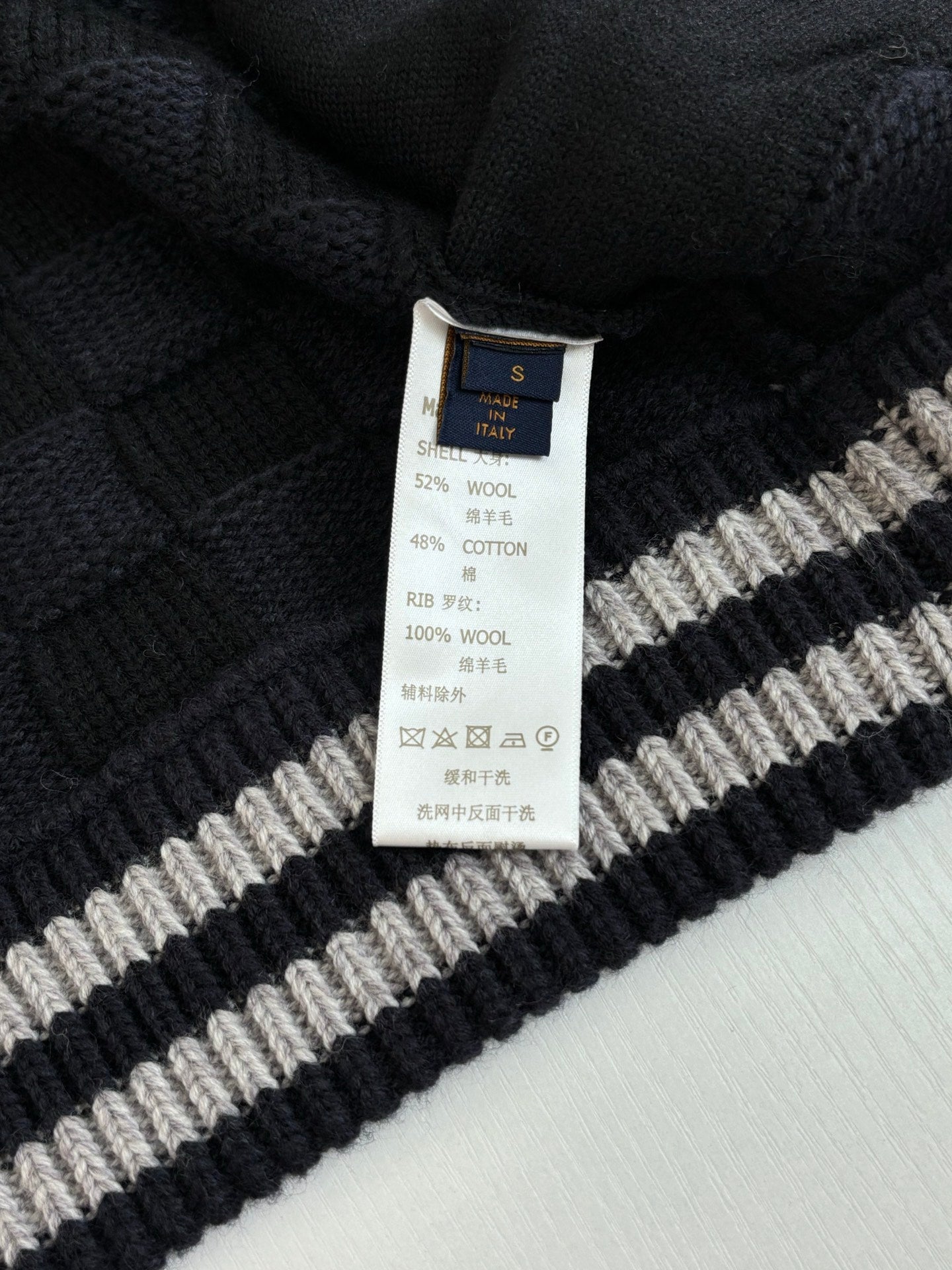 260701 High-quality new check-patterned textured jacquard sweater knitted with zipper jacket