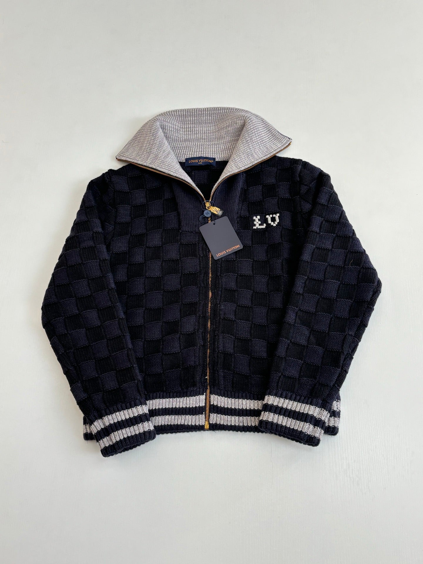 260701 High-quality new check-patterned textured jacquard sweater knitted with zipper jacket